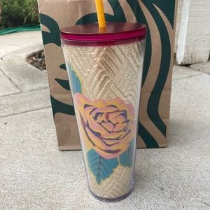 Starbucks 2020 Fall collection cup!! Beautiful !!
